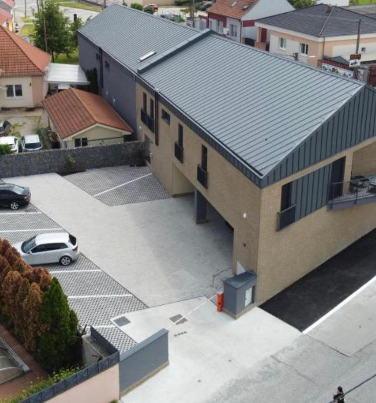 Apartments Sered Sered' Zewnętrze zdjęcie